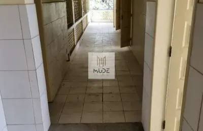 Prédio comercial com 12 salas para locação na barra -frente ao shopping