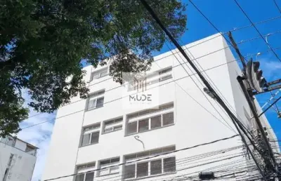 Apartamento 3 quartos, banheiro social, dependência completa, 150m², escada| à venda na graça