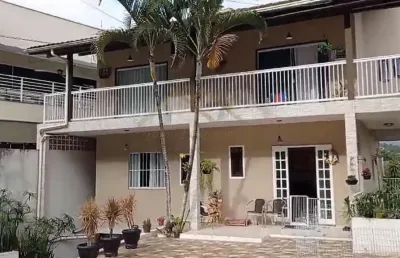 Casa para venda em blumenau, victor konder, 6 dormitórios, 2 suítes, 4 banheiros, 4 vagas