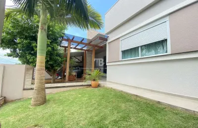 Casa no santo antônio: 360m² de terreno, quintal encantador