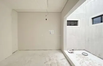 Casa em fase final de construção - próxima ao shopping pátio
