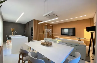 Apartamento mobiliado no centro: 3 suítes e vista panorâmica