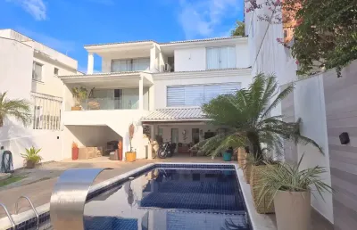 Casa em condomínio fechado com 5 quartos à venda na Rua Emílio Maurell Neto, Vila Valqueire, Rio de Janeiro