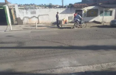 Casa com 2 quartos para alugar na Avenida dos Coqueiros, Centro, Franco da Rocha