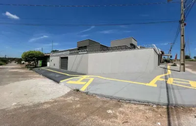 Casa em goiânia, 3 quartos 1 suíte em terreno de esquina