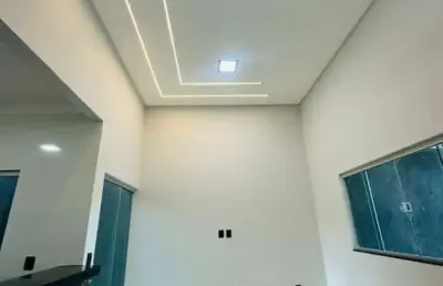 Casa 2 qts 1 suíte, entrada facilitada apenas 30mil