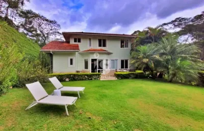 Casa em um condomínio de infraestrutura completa em pedro do rio
