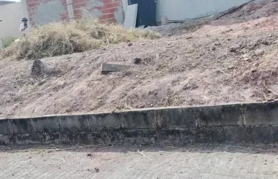 Terreno à venda na Rua Três, Portal dos Passaros, São José dos Campos