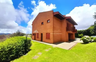 Casa com 4 quartos à venda na avenida gustavo biagioni, 3200, vila poran, campos do jordão por r$ 2.300.000