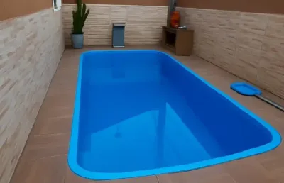 Linda casa duplex com espaço gourmet e piscina – oportunidade única!