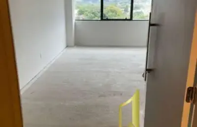 Sala comercial à venda na avenida teresópolis, 2438, teresópolis, porto alegre por r$ 410.000