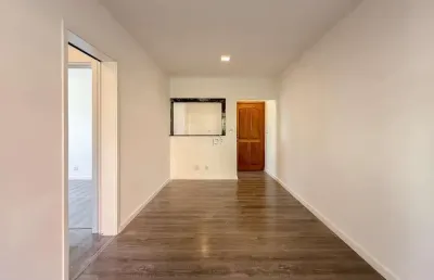 Apartamento com 2 quartos à venda na rua doutor barcelos, 1200, tristeza, porto alegre por r$ 330.000