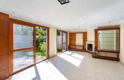 Casa em condomínio fechado com 4 quartos à venda na travessa pedra redonda, 142, jardim isabel, porto alegre por r$ 1.160.000