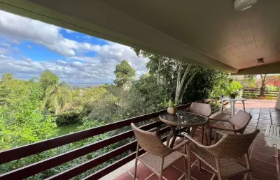 Casa com 3 quartos à venda na rua coroados, 840, vila assunção, porto alegre por r$ 4.000.000