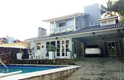 Casa com 5 quartos à venda na rua joão mendes ouriques, 332, jardim isabel, porto alegre por r$ 2.120.000
