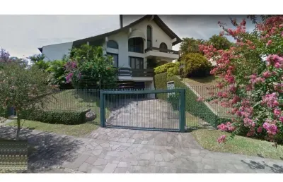 Casa com 3 quartos à venda na rua guato, 131, vila assunção, porto alegre por r$ 2.700.000