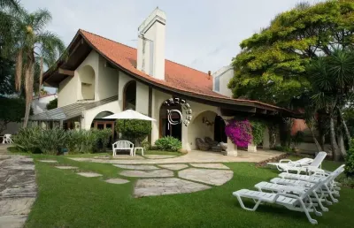 Casa com 4 quartos à venda na rua sargento nicolau dias de farias, 250, tristeza, porto alegre por r$ 3.500.000