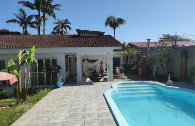 Casa com 05 dormitorios com 720m2 de terreno a venda na praia do pernambuco guaruja sp