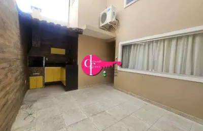 Alugo casa semi-mobiliada com 4 suítes na santa monica 2 em feira de santana
