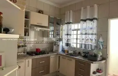 Casa para venda em presidente prudente, parque residencial araki, 3 dormitórios, 1 suíte, 3 banheiros, 2 vagas