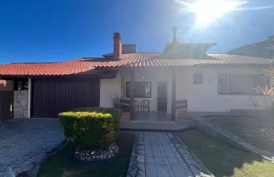 Viva o encanto da natureza com conforto e exclusividade no residencial sambaqui