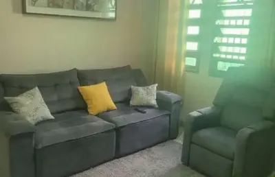 Casa com 2 quartos à venda no Jardim Triângulo, Ferraz de Vasconcelos 