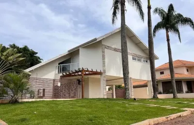 Casa em condomínio fechado com 4 quartos para alugar na Rua Alziro Segantin Filho, 658, Jardim Laodiceia, Maringá