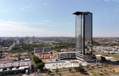 Sala comercial à venda na Avenida Joaquim Duarte Moleirinho, 3223, Jardim Alamar, Maringá