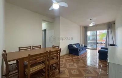 Apartamento com varanda e vista livre na praia das astúrias de 3 quartos com 1 vaga, guarujá-sp.