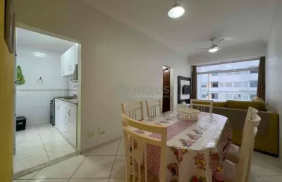 Apartamento com varanda e vista livre a uma quadra da praia das pitangueiras de 2 quartos com 1 vag