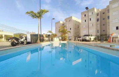 Apartamento com despesas baixas em condomínio com lazer na praia da enseada - 2 quartos, 1 vaga, gu