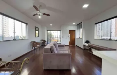 Apartamento com varanda, lazer, duas quadras da praia das pitangueiras, guaruja | hexus inteligênci