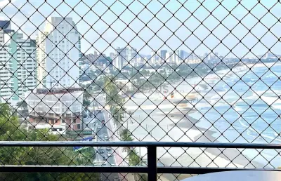Apartamento beira mar reformado, varanda gourmet, vista mar, praia das pitangueiras, guaruja | hexu