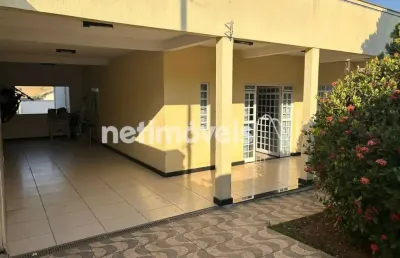 Casa com 4 quartos à venda no Marimbá, Betim 