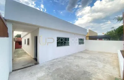 Casa 3 quartos(suíte), cozinha c/ planejados + área gourmet c/ churrasqueira | quadra 09, sobradinho