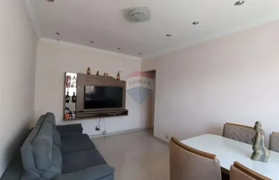 Excelente apartamento de 2 quartos, sendo 1 suíte, com 62m²,  jardim carioca- ilha do governador - por 260.000,00