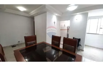 Vendo apartamento no village com 2 quartos  térreo.