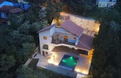 Bela casa, com vista incrível para a represa, em condomínio - mairiporã!