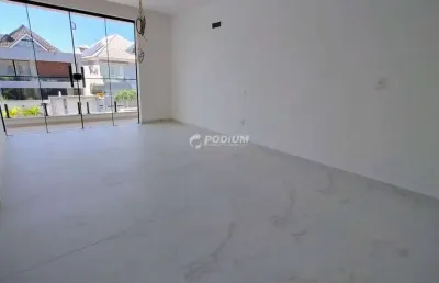 Recreio dos bandeirantes | casa triplex 3 quartos, sendo 3 suites