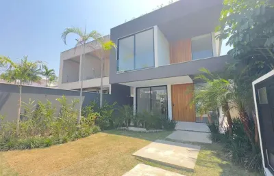 Casa em condomínio fechado com 4 quartos à venda na Rua Mário Albuquerque, Barra da Tijuca, Rio de Janeiro