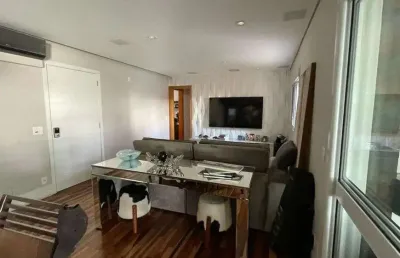 Apartamento para venda possui 171 metros quadrados com 4 quartos