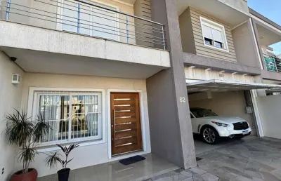 Casa sobrado finamente mobiliado com 2 suíte e piscina