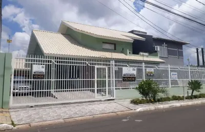 Casa com 3 quartos à venda no Igara, Canoas 
