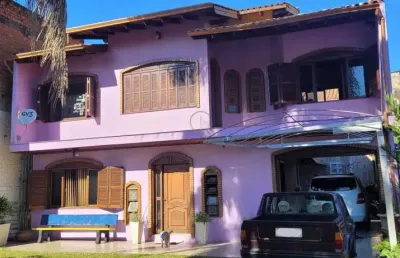 Casa com 3 quartos à venda no Igara, Canoas 