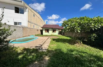 Casa térrea com terreno grande e piscina  no bairro são josé