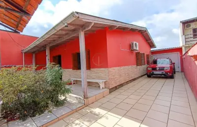 Casa terrea semi mobiliada de 03 dormitórios, 02 banheiros ,05 vagas de garagens no parque universitário