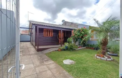 Casa mista de 2 dormitórios com amplo pátio no bairro são josé