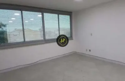 Sala com 35,60m² com elevador na avenida principal em colina de laranjeiras