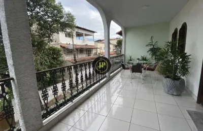 Casa de 03 quartos/suíte com varanda ampla em bairro de lourdes