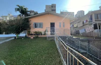 Casa com 4 quartos à venda na rua amábile campagnolo sonza, 735, universitário, bento gonçalves por r$ 695.000
